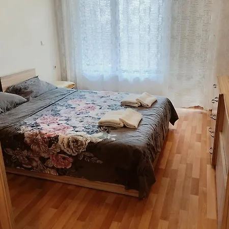 ап места на 800 м от плажа и центъра *